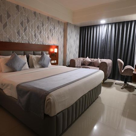 Eastin Hotels Hajdarábád Exteriér fotografie