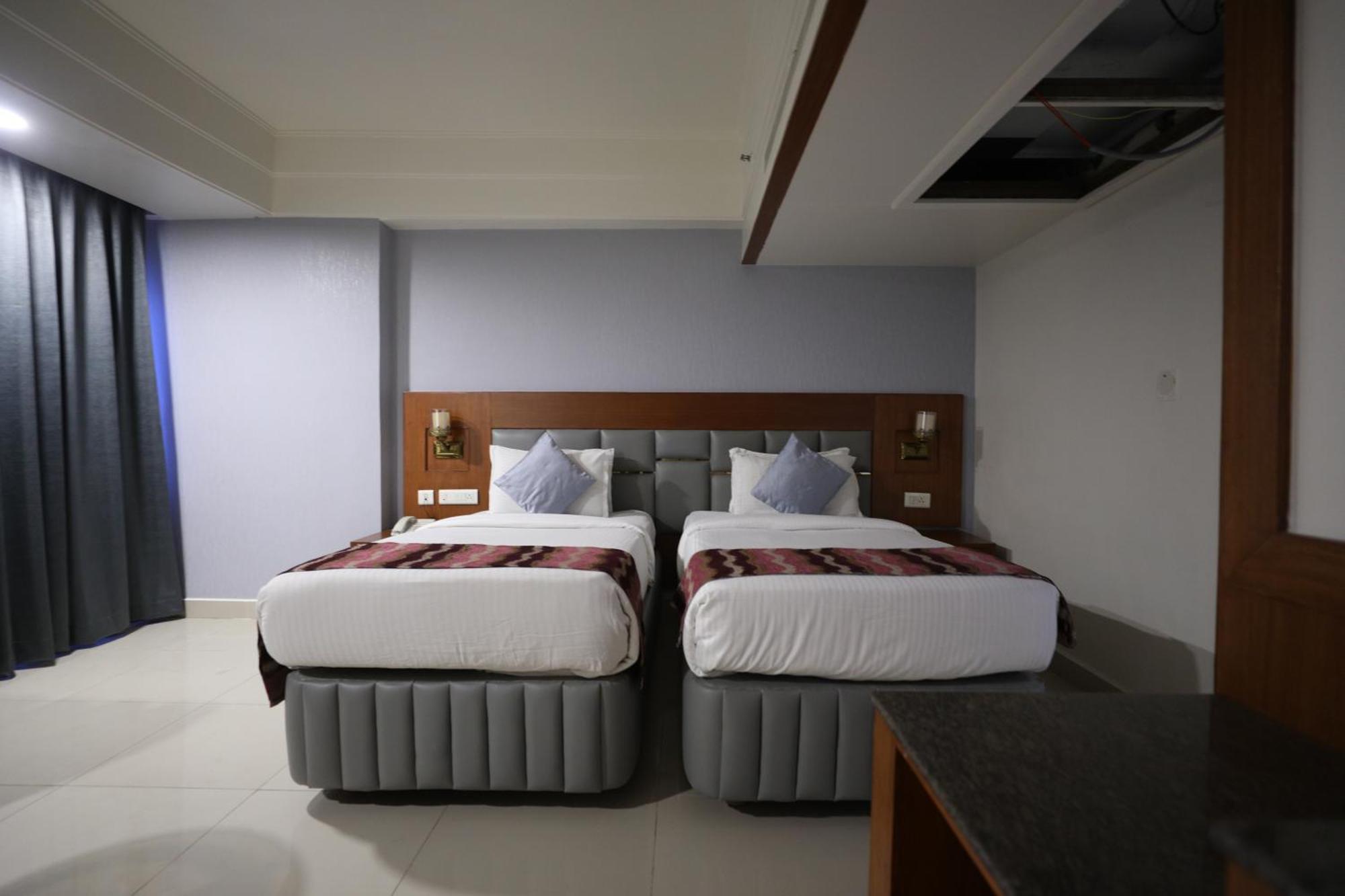 Eastin Hotels Hajdarábád Exteriér fotografie