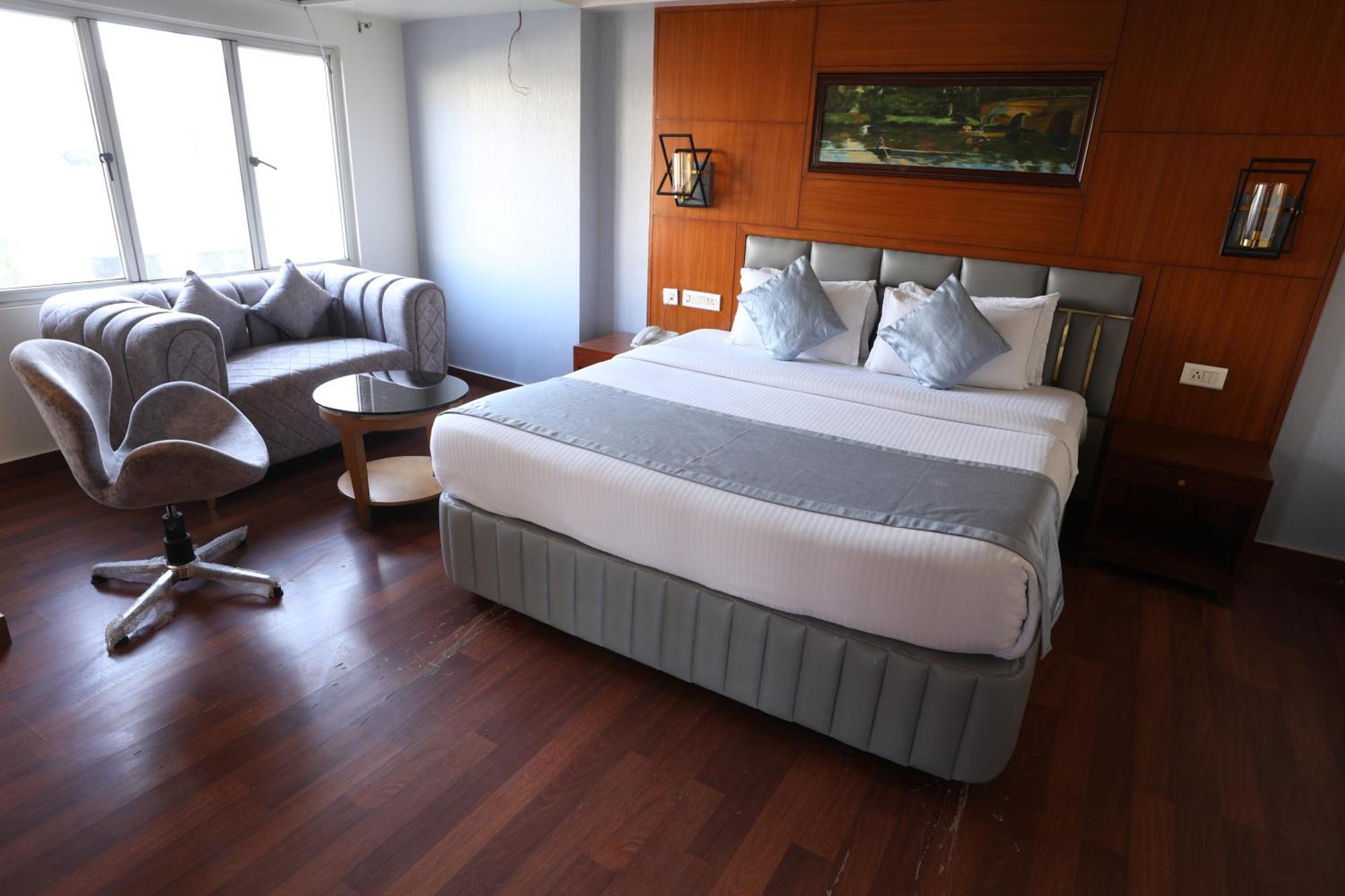 Eastin Hotels Hajdarábád Exteriér fotografie